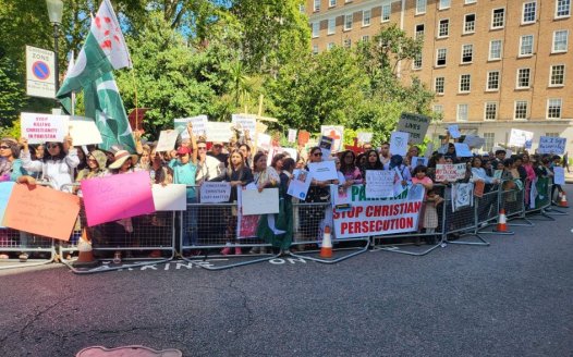 Pakistani-Christians protest in Manchester as thousands flee violence