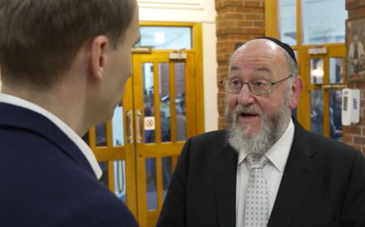 Chief Rabbi says British Jews are more fearful than at any time since 1945