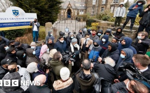 Batley Grammar School protest report 'deeply disturbing' – MP